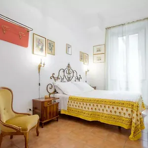 Apartment Trastevere Classico Self Check In Italy